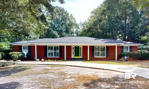 105 Conway Dr, Mobile, AL 36608