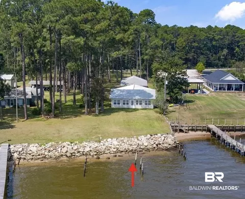 9921 Naman Loop, Theodore, AL 36582