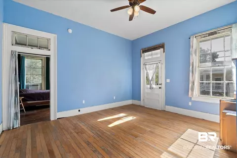 450 Charles St, Mobile, AL 36604 photo 2