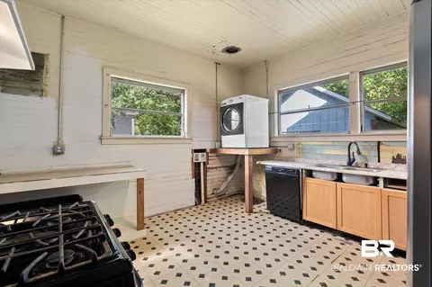 450 Charles St, Mobile, AL 36604 photo 8