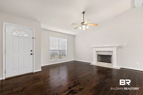 3045 Barlett Dr, Mobile, AL 36608 photo 2