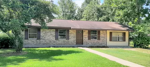 102 Sylvania St, Brewton, AL 36426