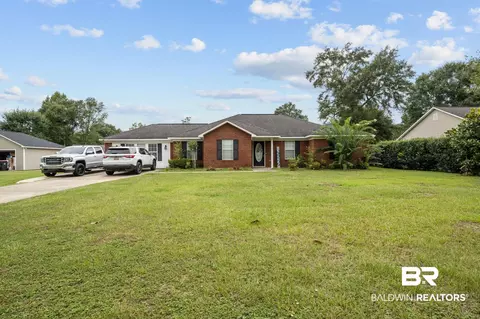 1005 E 5th St, Bay Minette, AL 36507