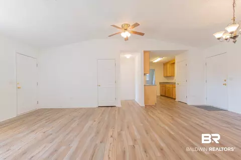 7450 Leandras Ln, Mcdavid, FL 32568 photo 5