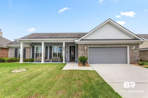 16648 Edgewater Cir, Loxley, AL 36551