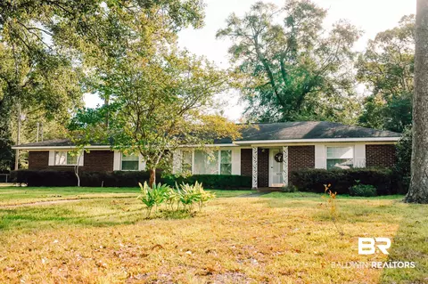 801 1st Ave, Atmore, AL 36502