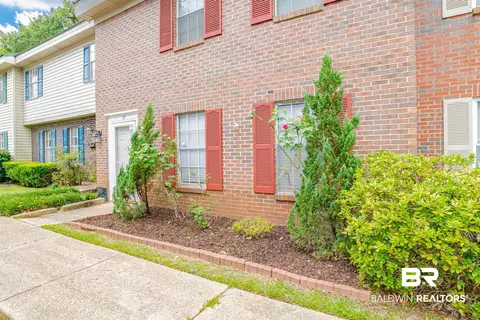 4017 Cottage Hill Rd #30, Mobile, AL 36609