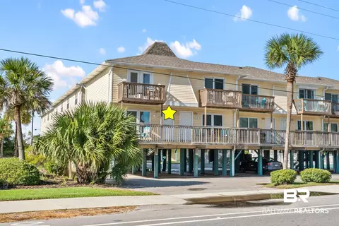 372 E Beach Blvd #13, Gulf Shores, AL 36542