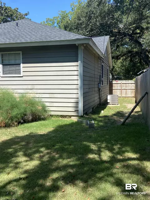 218 2nd St, Chickasaw, AL 36611 photo 14