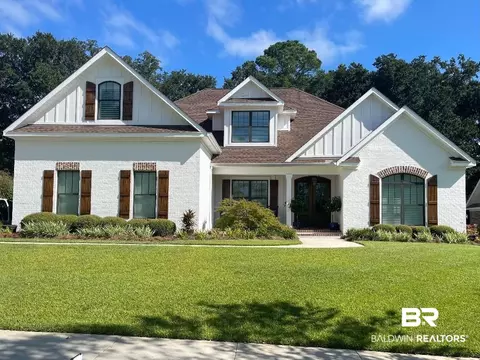 127 Sedgefield Ave, Fairhope, AL 36532