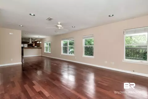 308 Dogwood Dr, Mobile, AL 36609 photo 5