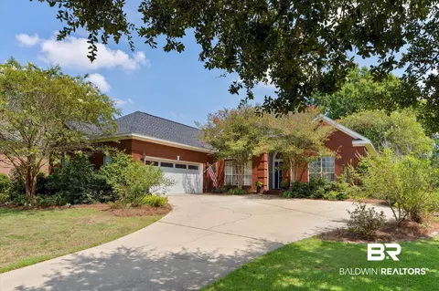 19150 Fairfax Dr, Fairhope, AL 36532