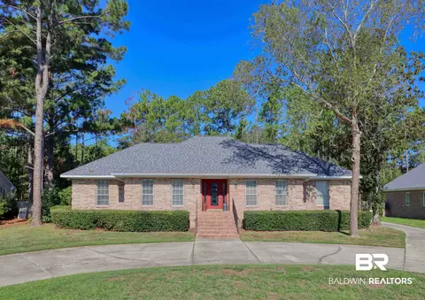 702 Wedgewood Dr, Gulf Shores, AL 36542