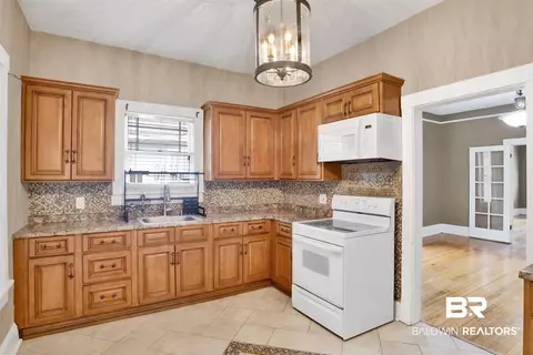 458 Dexter Ave, Mobile, AL 36604 photo 12