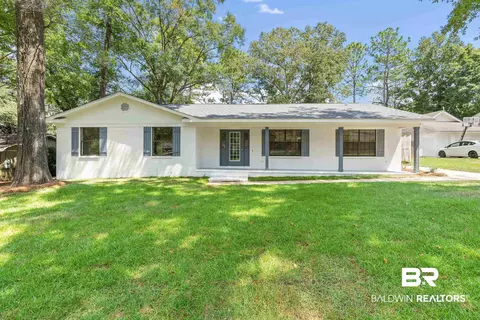 520 Ridgewood Dr, Daphne, AL 36526