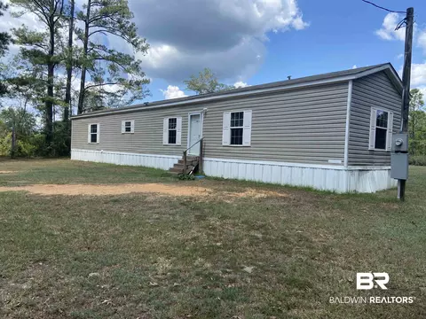 107 Unicorn Ln, Brewton, AL 36426