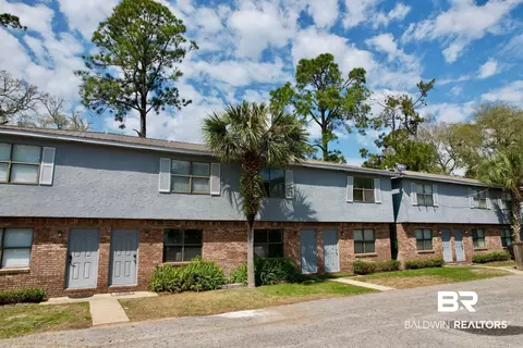 226 W Canal Dr #8, Gulf Shores, AL 36542