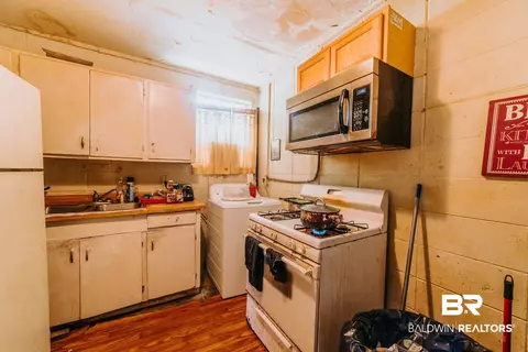 2004 Edwards Ave, Mobile, AL 36617 photo 7