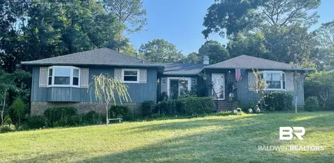 142 Fairway Dr, Daphne, AL 36526
