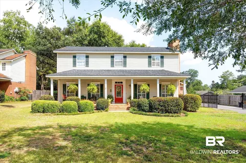 2421 Cottage Woods Ct, Mobile, AL 36695