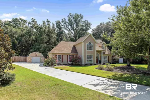 14223 Gabrielle Ct, Silverhill, AL 36576