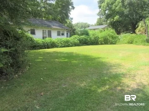 121 Bush Ave, Mobile, AL 36604 photo 2