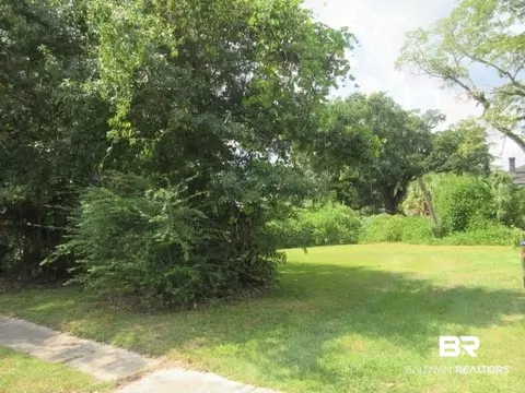 121 Bush Ave, Mobile, AL 36604 photo 3