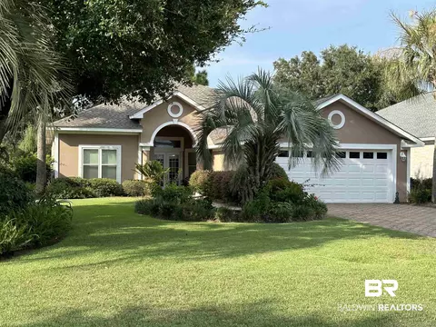 32 Marsh Pt, Gulf Shores, AL 36542