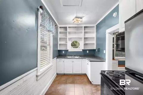 106 Macy Pl, Mobile, AL 36604 photo 8