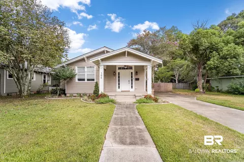 106 Macy Pl, Mobile, AL 36604