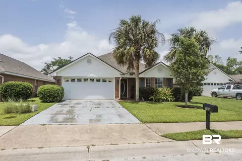 380 Savannah Ln, Gulf Shores, AL 36542