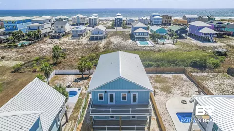 1275 W Lagoon Ave, Gulf Shores, AL 36542