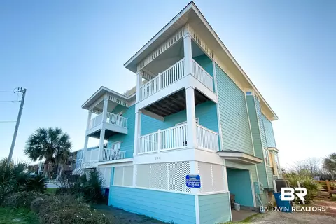 201 W 13th St #B, Gulf Shores, AL 36542