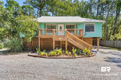 134 Hernando St, Dauphin Island, AL 36528