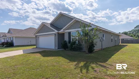 227 Landing Dr, Foley, AL 36535