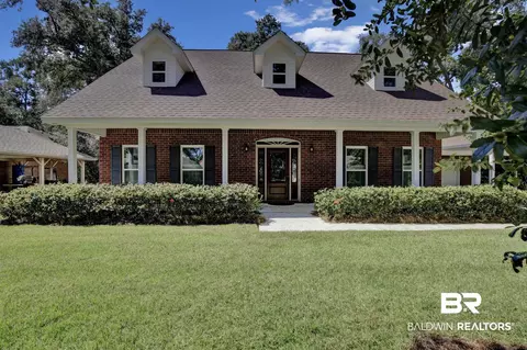 12239 Bayside Oaks St, Lillian, AL 36549