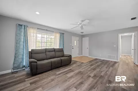 109 Windsor Dr, Daphne, AL 36526 photo 9