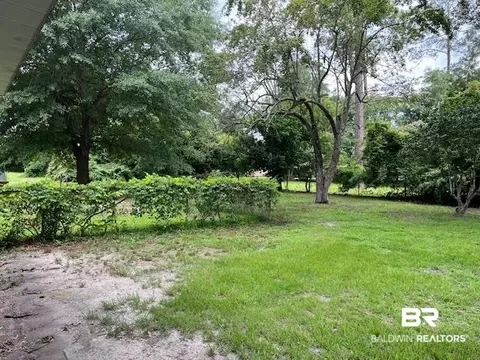 403 E Pine St, Atmore, AL 36502 photo 22