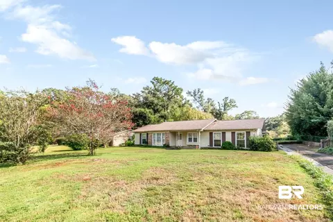 5901 N Chalet Dr, Mobile, AL 36608