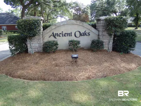 34 Ancient Oaks Cir, Gulf Shores, AL 36542