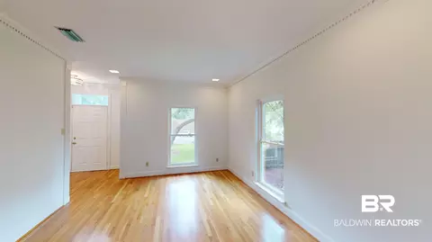 5700 N Regency Ct, Mobile, AL 36609 photo 4