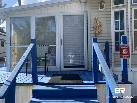 367 Buena Vista Dr, Lillian, AL 36549