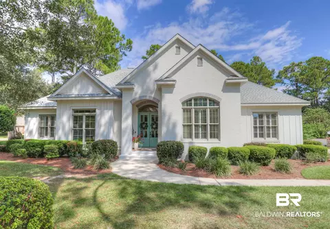 123 South Dr, Fairhope, AL 36532