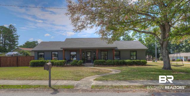 550 Jan Dr, Fairhope, AL 36532