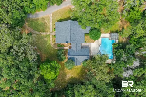 5813 Helen St, Mobile, AL 36618 photo 3