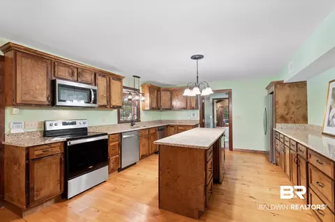 5813 Helen St, Mobile, AL 36618 photo 8