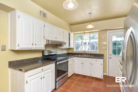 2101 Upham St, Mobile, AL 36607 photo 9