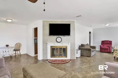 401 E Myrtle Ave, Foley, AL 36535 photo 8