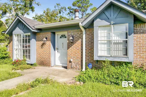 401 E Myrtle Ave, Foley, AL 36535 photo 3