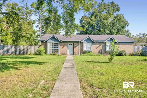 401 E Myrtle Ave, Foley, AL 36535 photo 1
